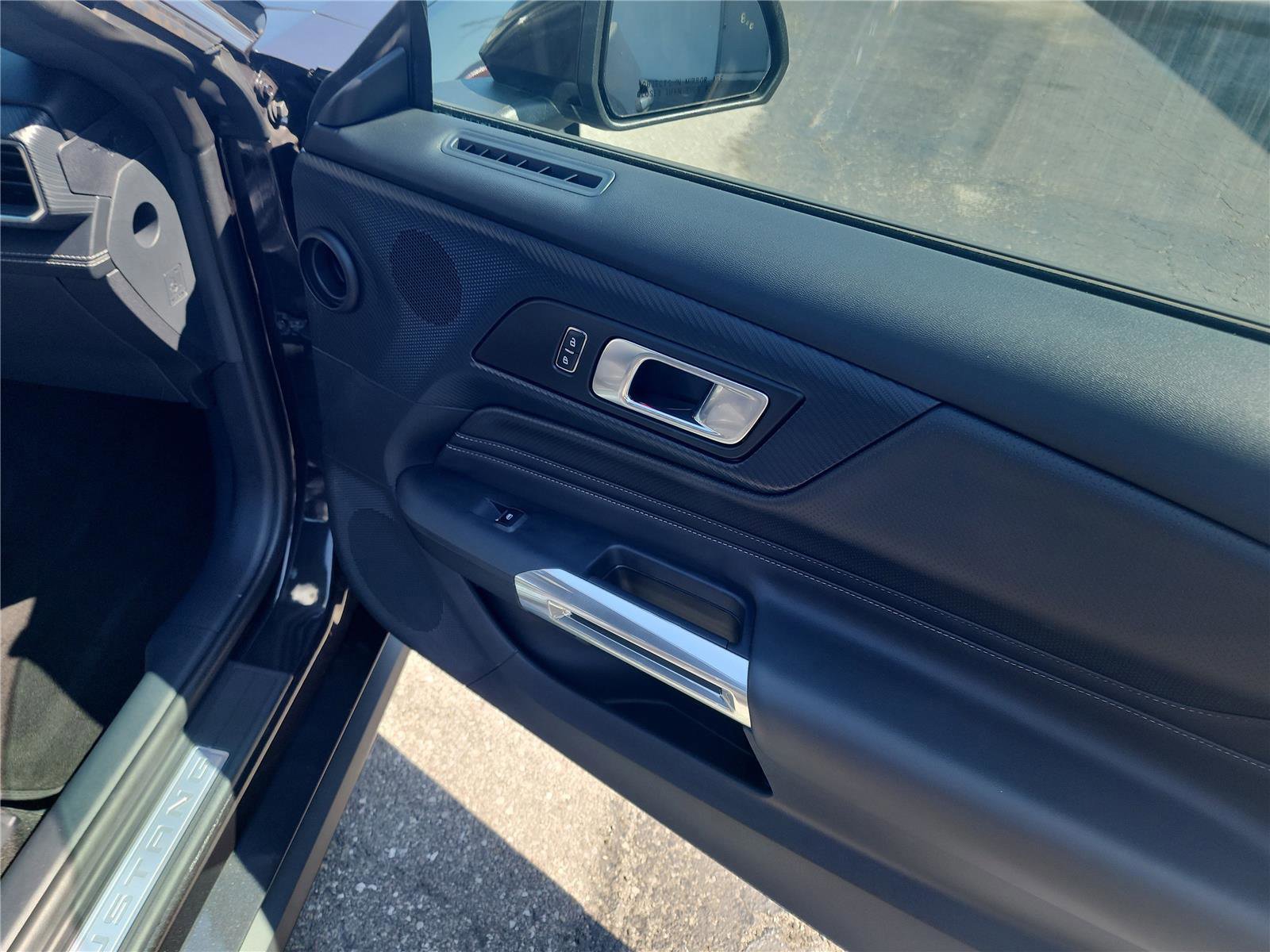 Certified 2024 Ford Mustang Premium image 16