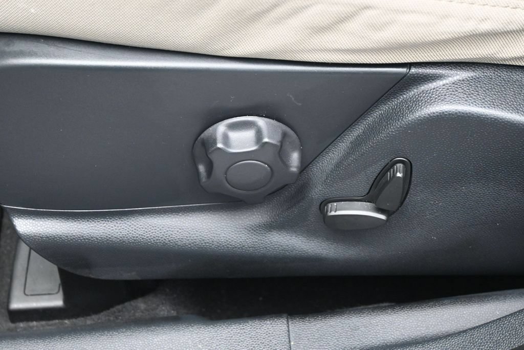 Certified 2019 Ford EcoSport SE w/ SE Convenience Package FWD image 11