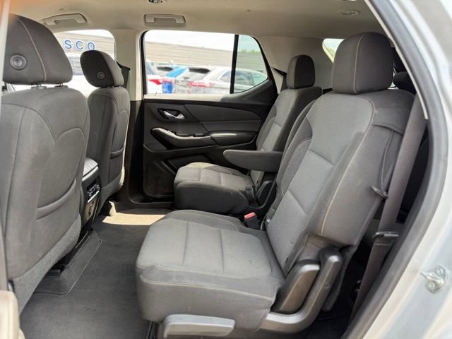 Used 2020 Chevrolet Traverse LT FWD image 15