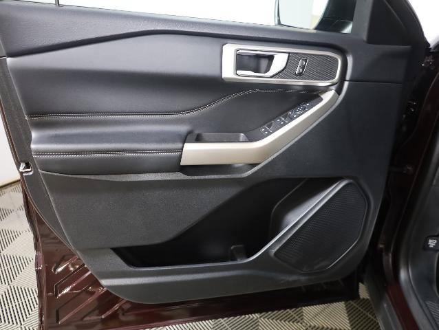Certified 2023 Ford Explorer XLT w/ Equipment Group 202A AWD/4WD image 33