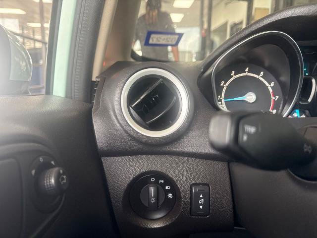 Certified 2017 Ford Fiesta SE FWD image 13