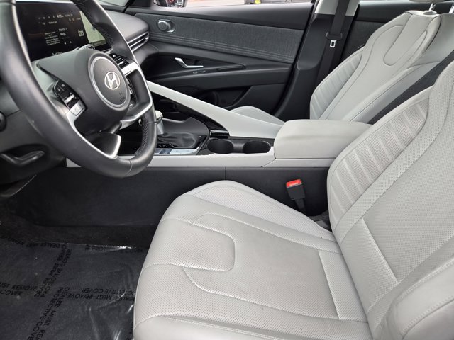Used 2025 Hyundai Elantra Limited FWD image 20