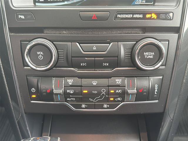 Certified 2018 Ford Explorer XLT w/ Equipment Group 202A AWD/4WD image 24