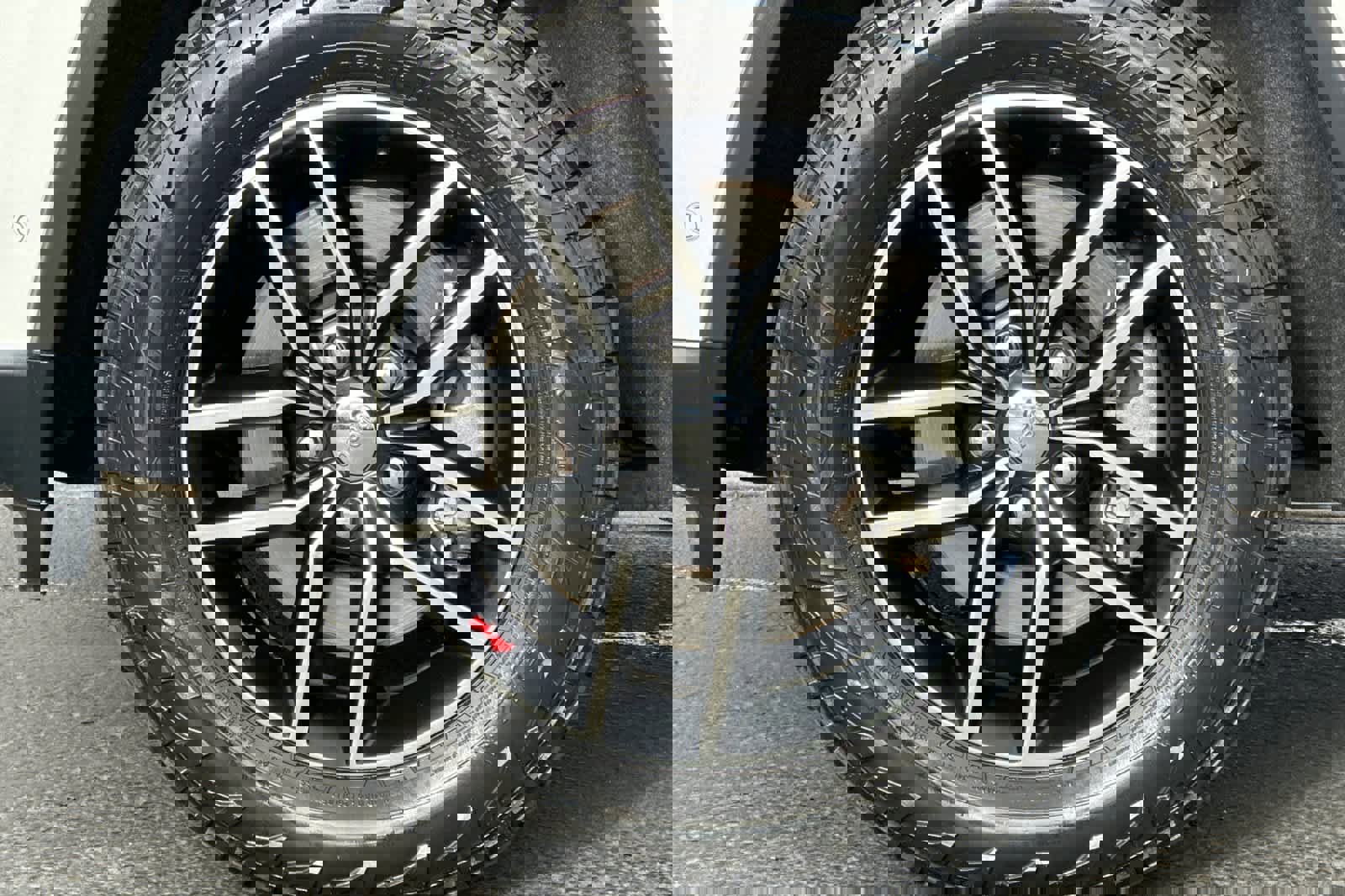 Used 2017 Jeep Grand Cherokee Trailhawk w/ Trailhawk Luxury Group image 27