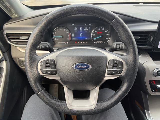 Certified 2022 Ford Explorer XLT w/ Equipment Group 202A image 27