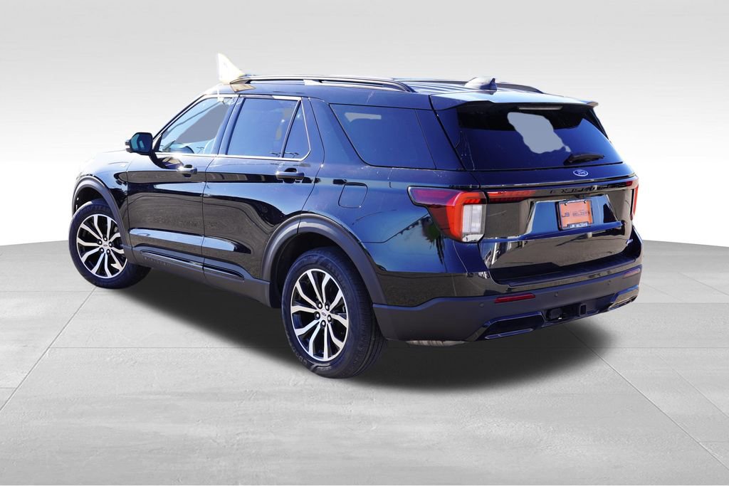 Certified 2025 Ford Explorer ST-Line AWD/4WD image 7