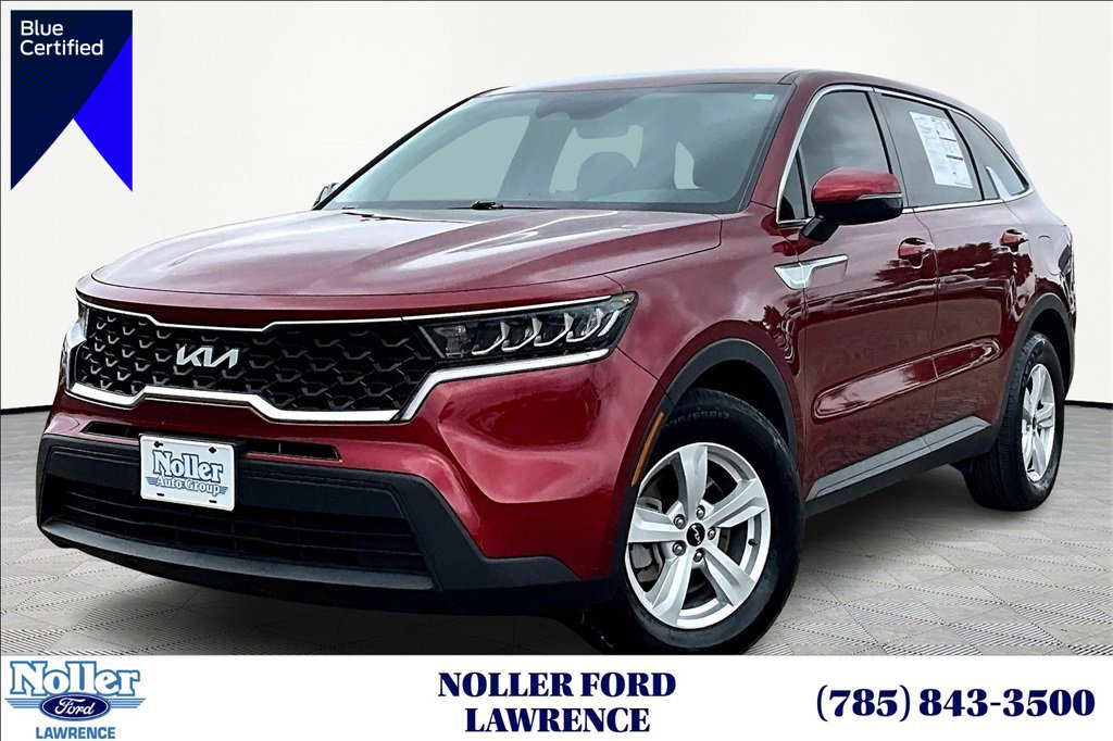 Used 2022 Kia Sorento LX image 1