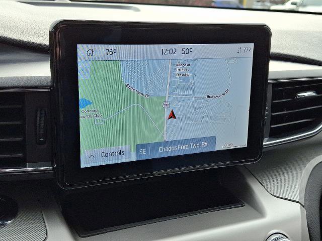 Certified 2022 Ford Explorer XLT w/ Equipment Group 202A image 18