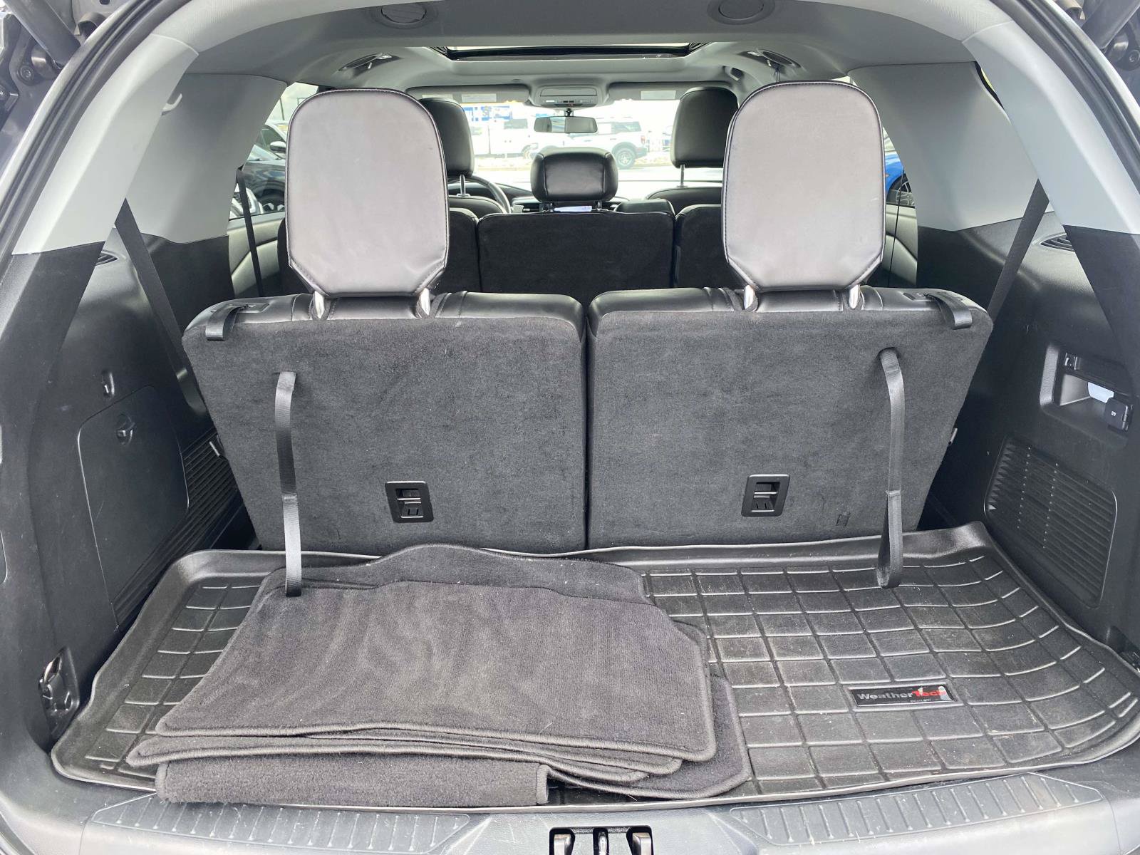 Certified 2021 Ford Explorer XLT w/ Equipment Group 202A RWD image 10