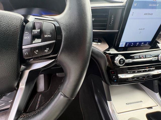 Certified 2023 Ford Explorer Platinum w/ Technology Package AWD/4WD image 17