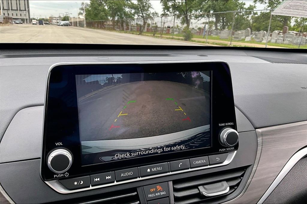 Used 2025 Nissan Altima 2.5 SV FWD image 20