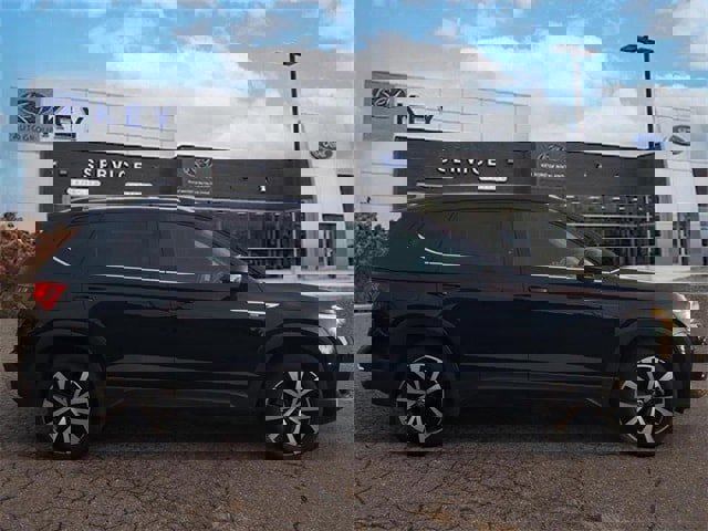 Used 2024 Volkswagen Taos SE image 6