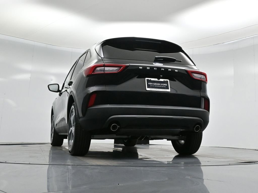 Certified 2025 Ford Escape ST-Line image 50