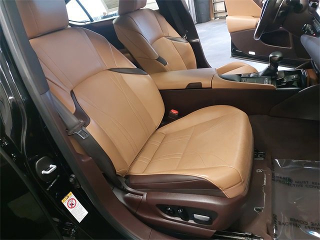 Used 2019 Lexus ES 300h image 10