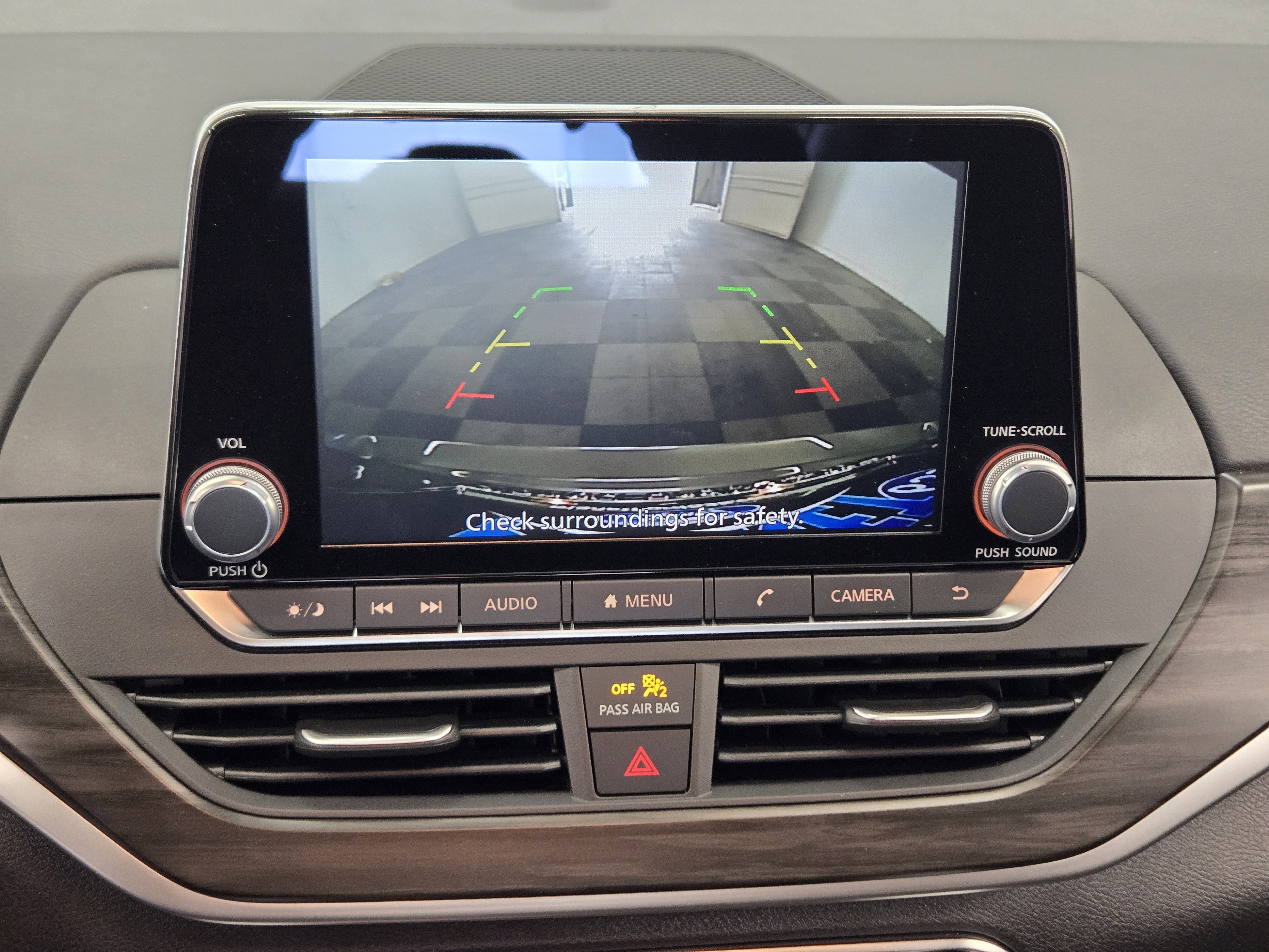 Used 2025 Nissan Altima 2.5 SV image 17