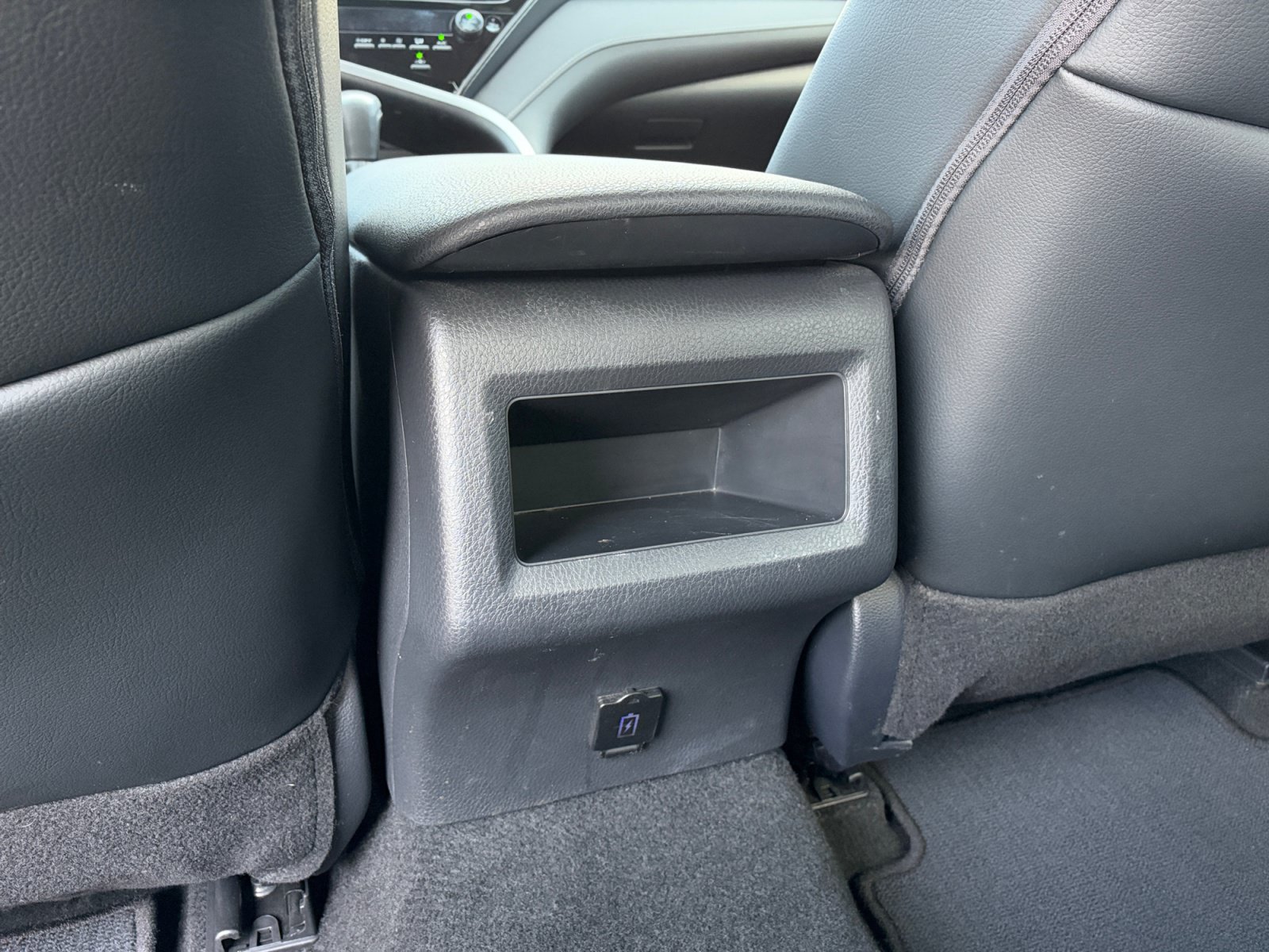 Used 2023 Toyota Camry SE w/ Convenience Package FWD image 18