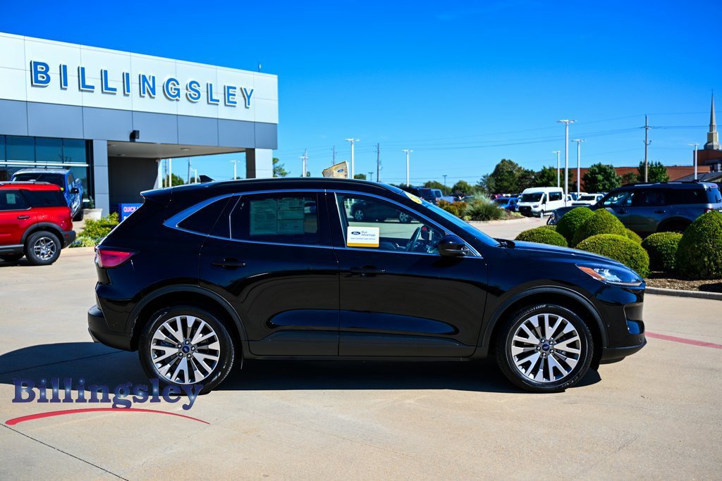 Certified 2021 Ford Escape Titanium image 6