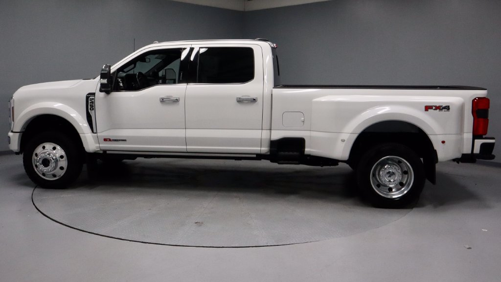 Certified 2024 Ford F450 Platinum w/ FX4 Off-Road Package AWD/4WD image 9