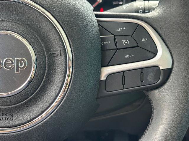 Used 2023 Jeep Renegade Altitude w/ Sun/Sound Group AWD/4WD image 20