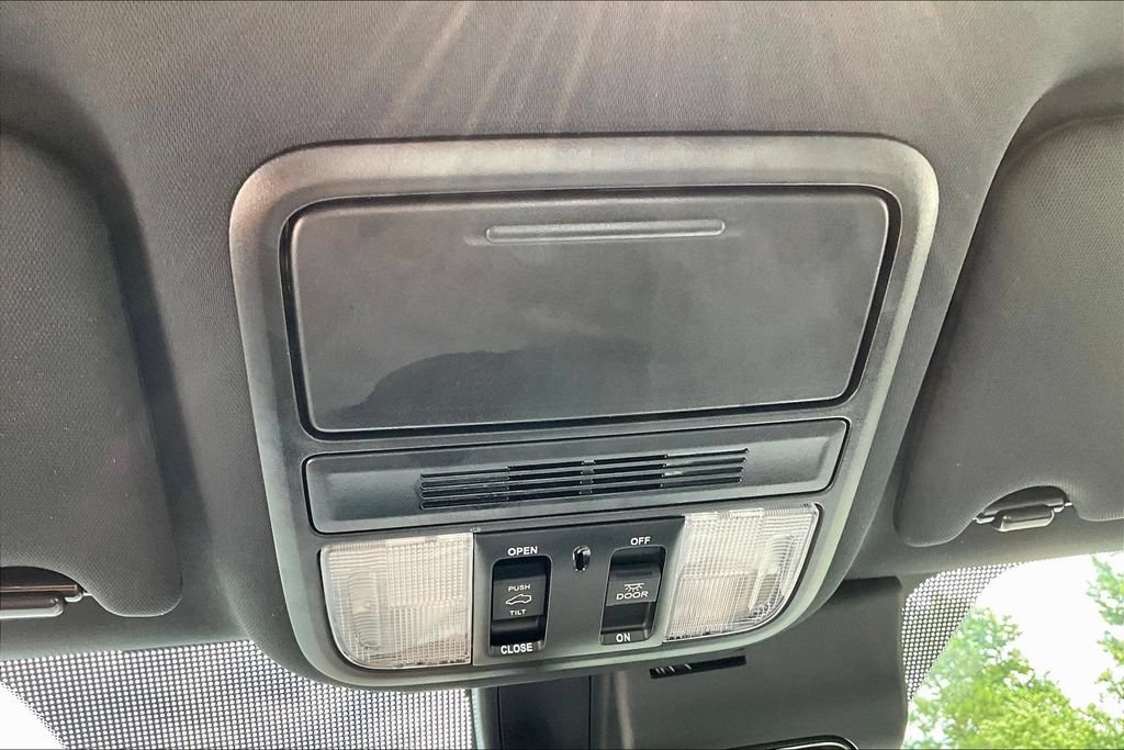 Used 2023 Honda Passport EX-L image 17