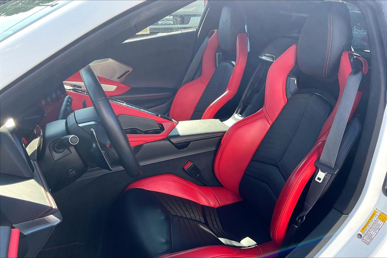 Used 2022 Chevrolet Corvette Stingray Preferred Cpe w/ Engine Appearance Package RWD image 23