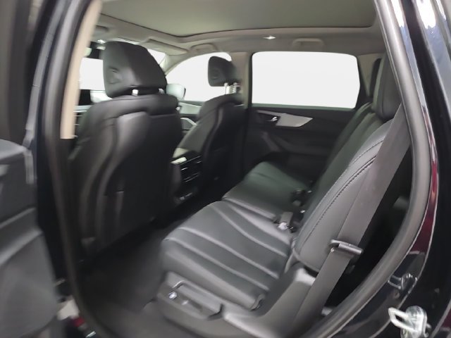 Used 2024 Acura MDX SH-AWD image 12