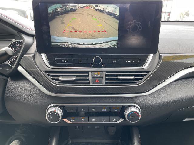 Used 2023 Nissan Altima 2.5 SR w/ SR Premium Package image 21