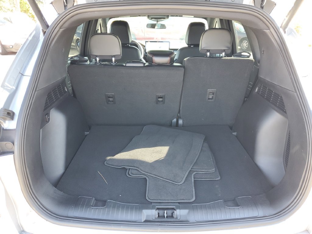 Certified 2024 Ford Escape ST-Line w/ Tech Pack #1 AWD/4WD image 8