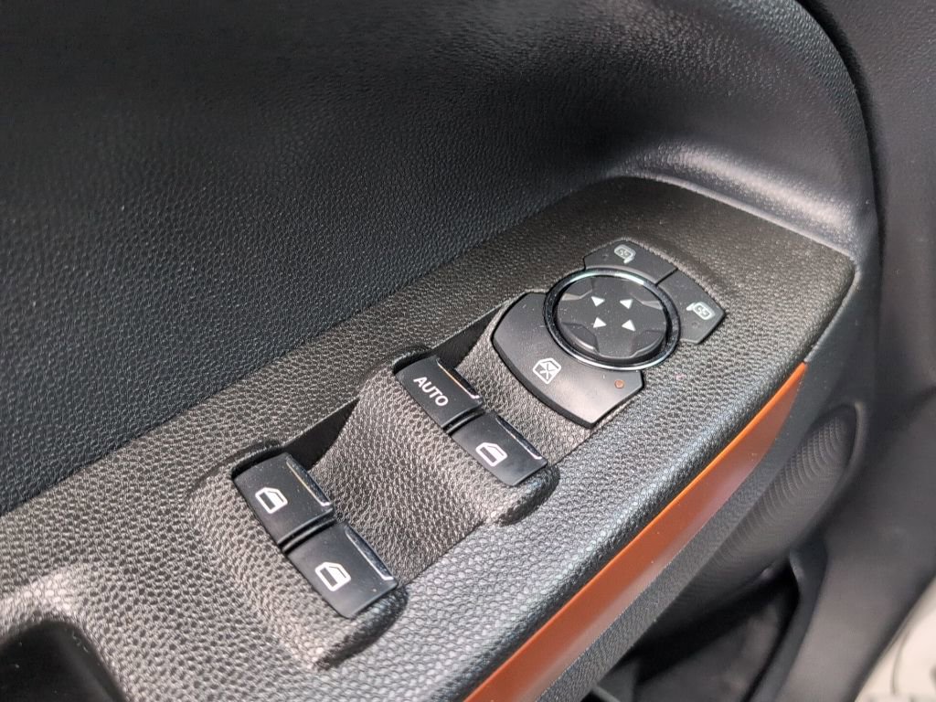 Certified 2021 Ford EcoSport SE w/ SE Convenience Package image 22