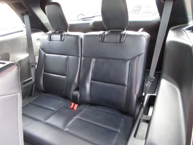 Certified 2025 Ford Explorer ST-Line w/ Premium Package image 24