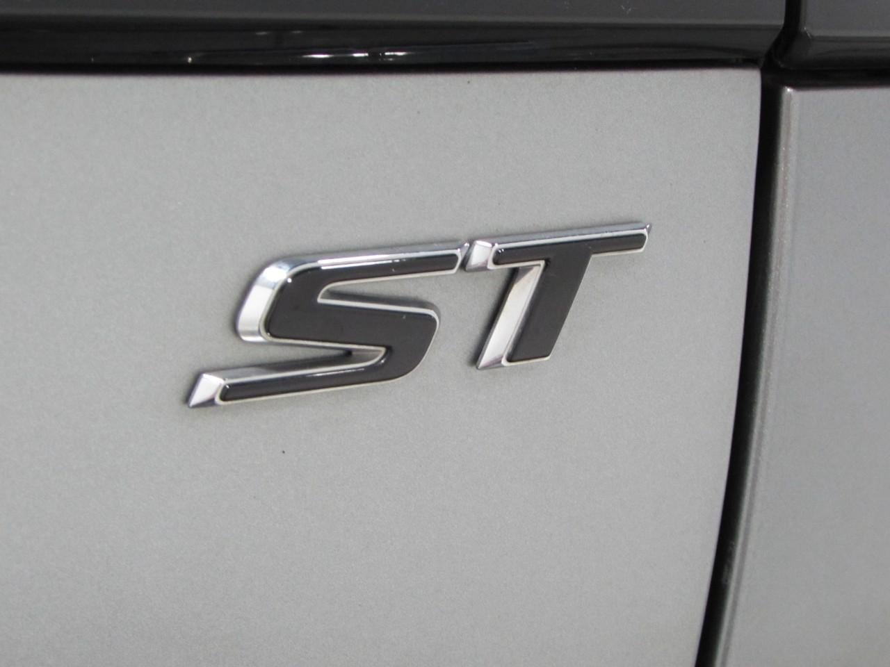 Used 2023 Buick Envision Essence w/ Sport Touring Package AWD/4WD image 35