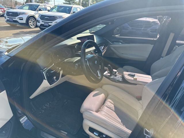 Used 2021 BMW 530i xDrive w/ Convenience Package image 20