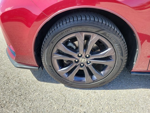 Used 2022 Toyota Sienna XSE image 8