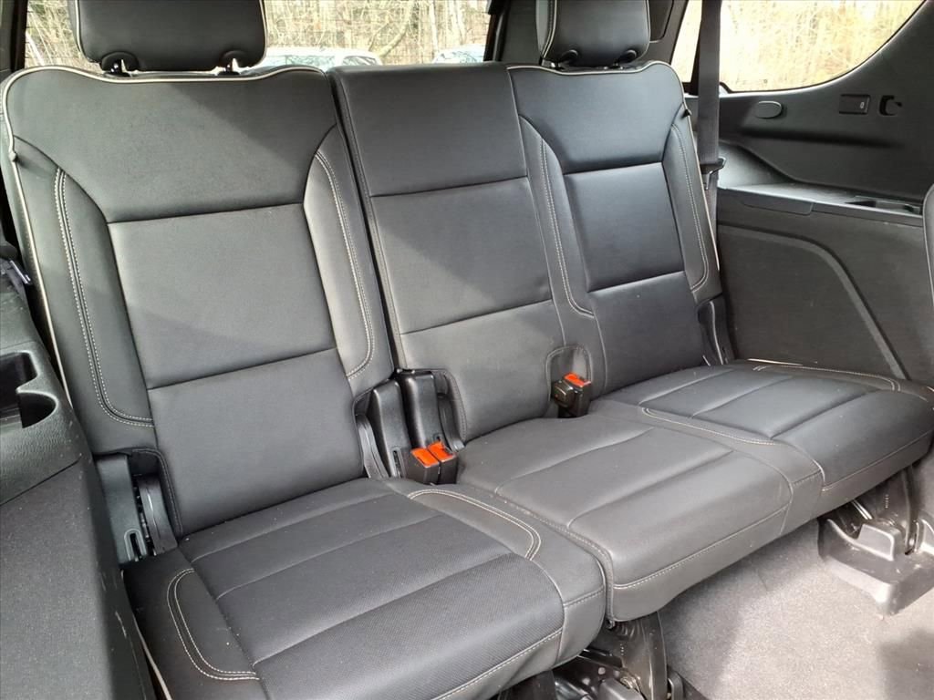 Used 2024 Chevrolet Tahoe Premier AWD/4WD image 14