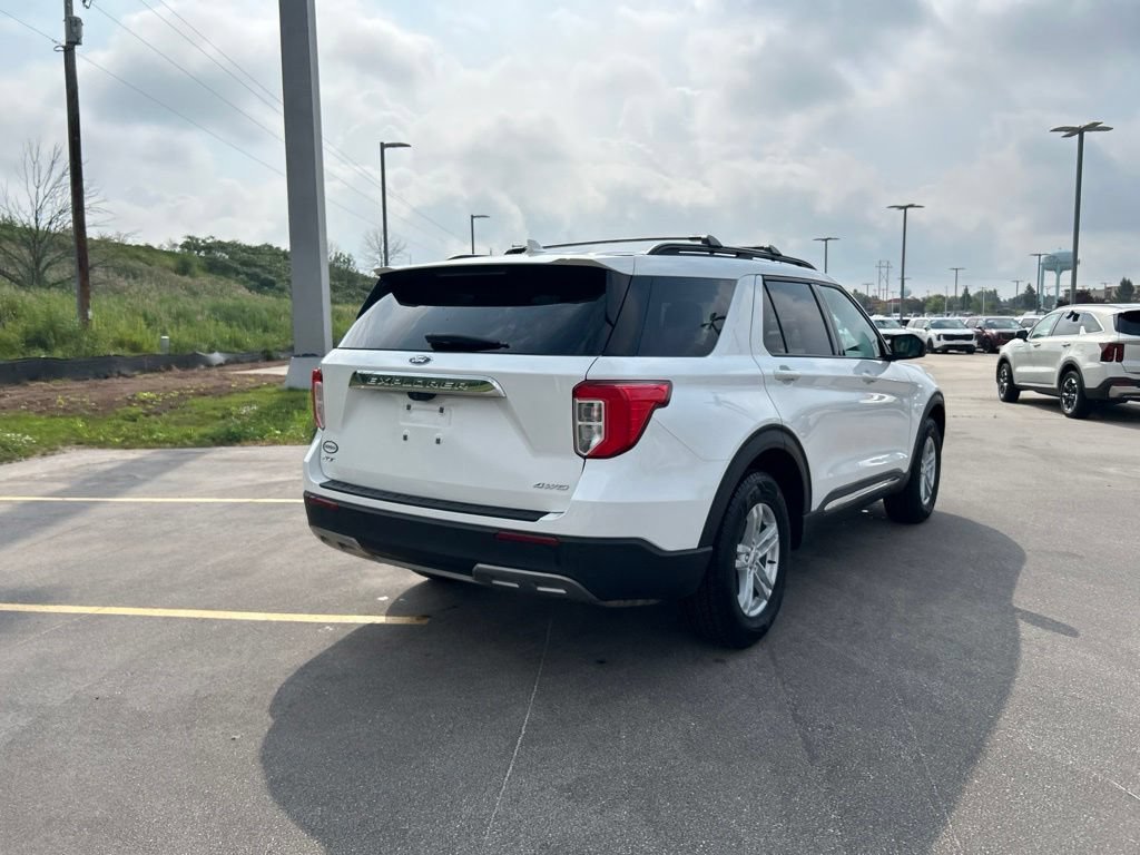 Certified 2023 Ford Explorer XLT w/ Equipment Group 202A AWD/4WD image 7