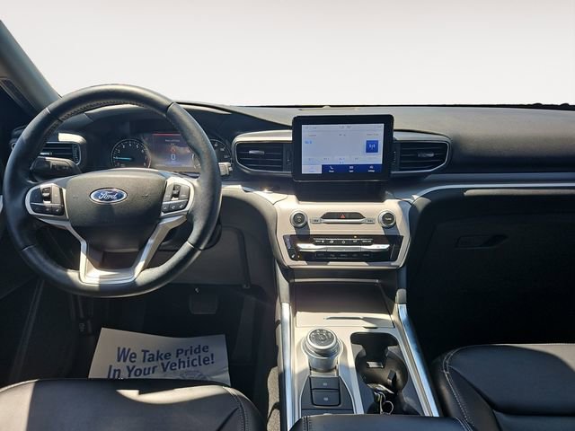 Certified 2023 Ford Explorer XLT w/ Equipment Group 202A AWD/4WD image 10