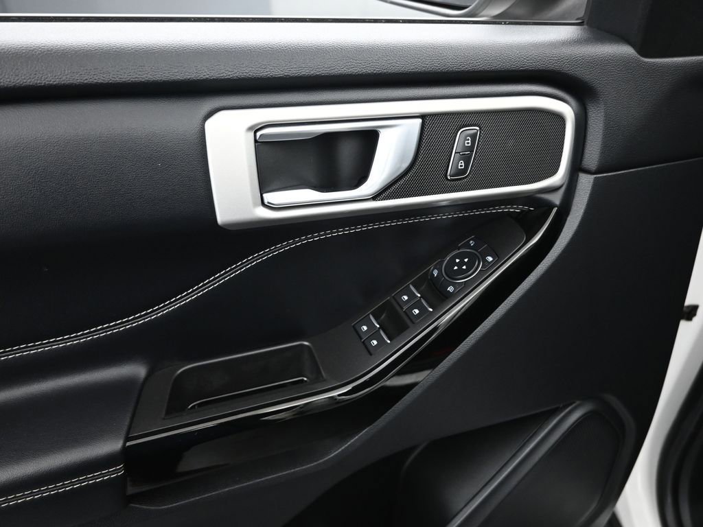 Certified 2022 Ford Explorer ST w/ ST Street Pack image 37
