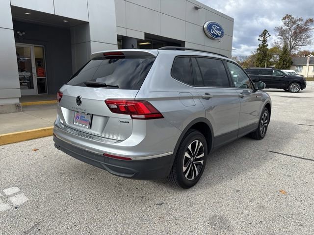 Used 2023 Volkswagen Tiguan S image 9