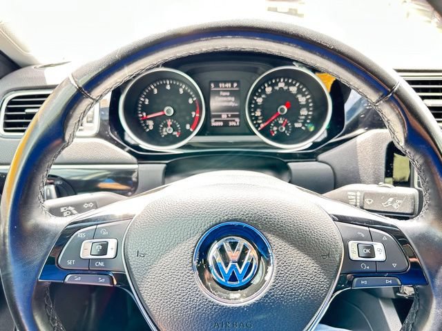 Used 2017 Volkswagen Jetta SEL FWD image 20