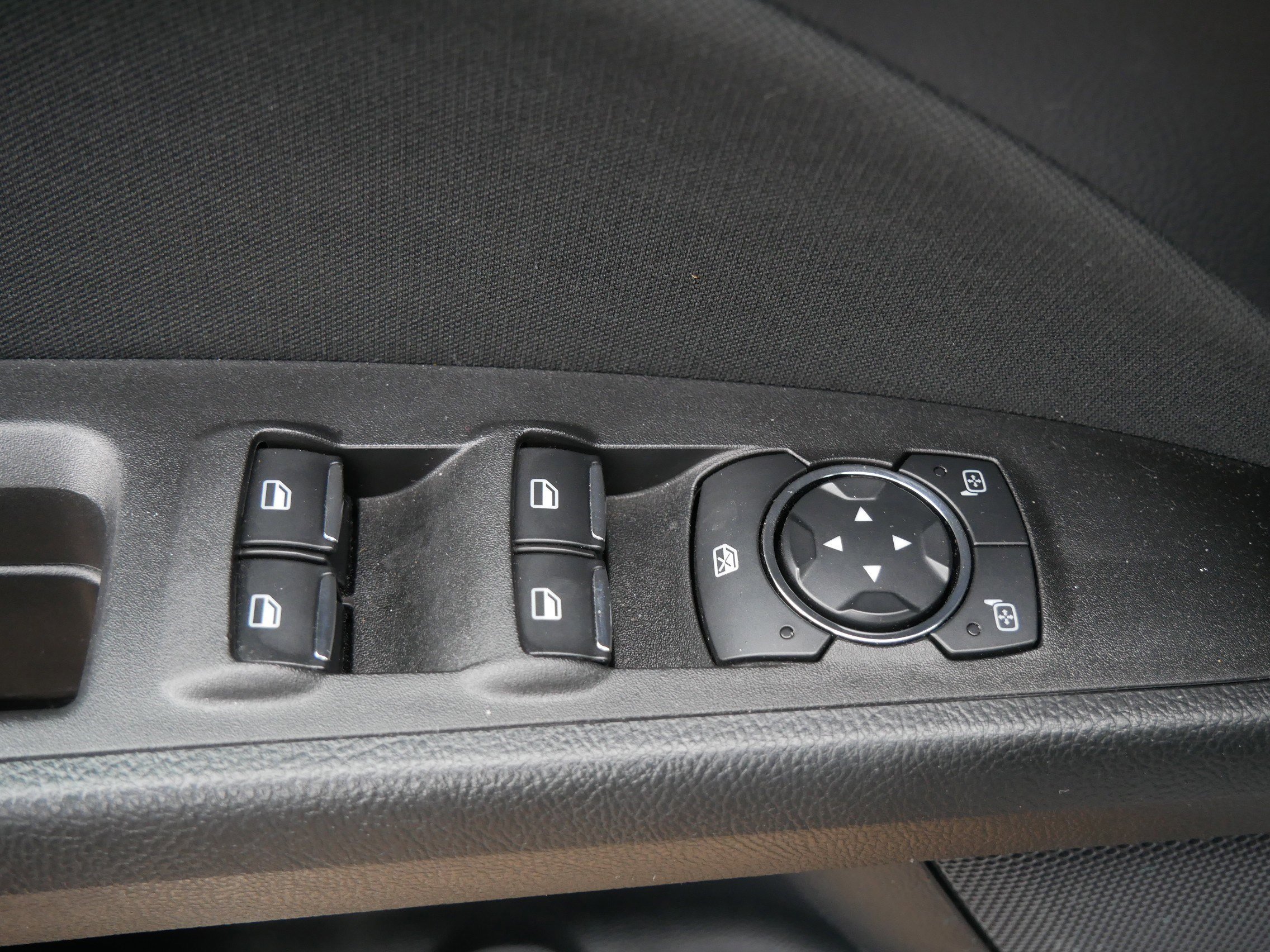 Certified 2020 Ford Fusion SE image 21