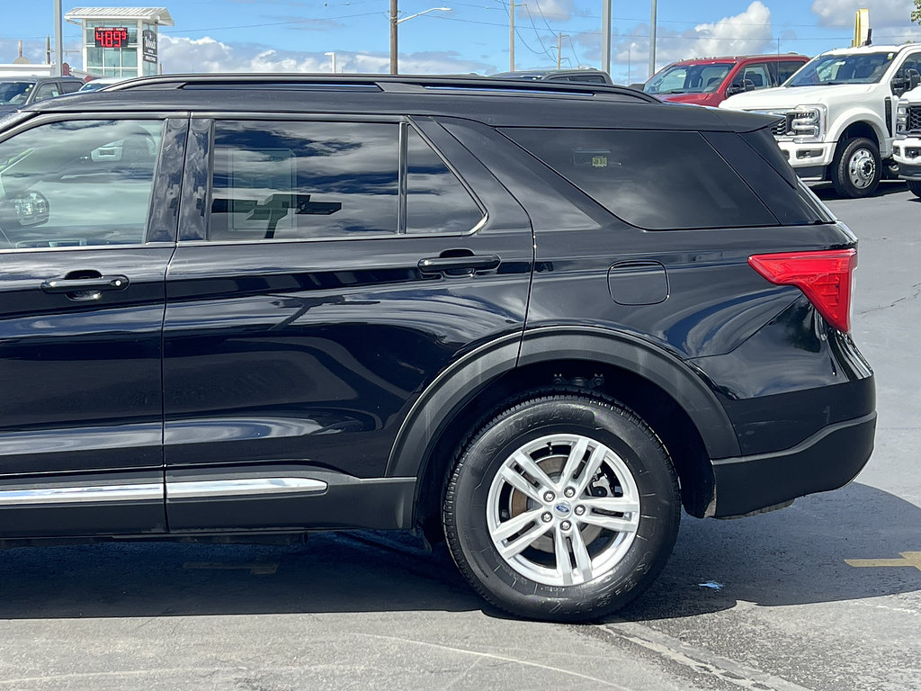 Certified 2023 Ford Explorer XLT w/ Equipment Group 202A AWD/4WD image 13