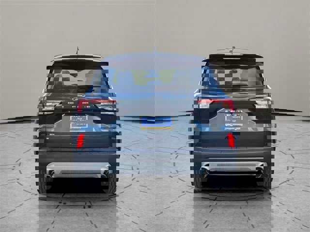 Certified 2022 Ford Escape SE w/ Convenience Package image 3