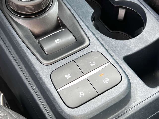 Certified 2020 Ford Escape SE image 22