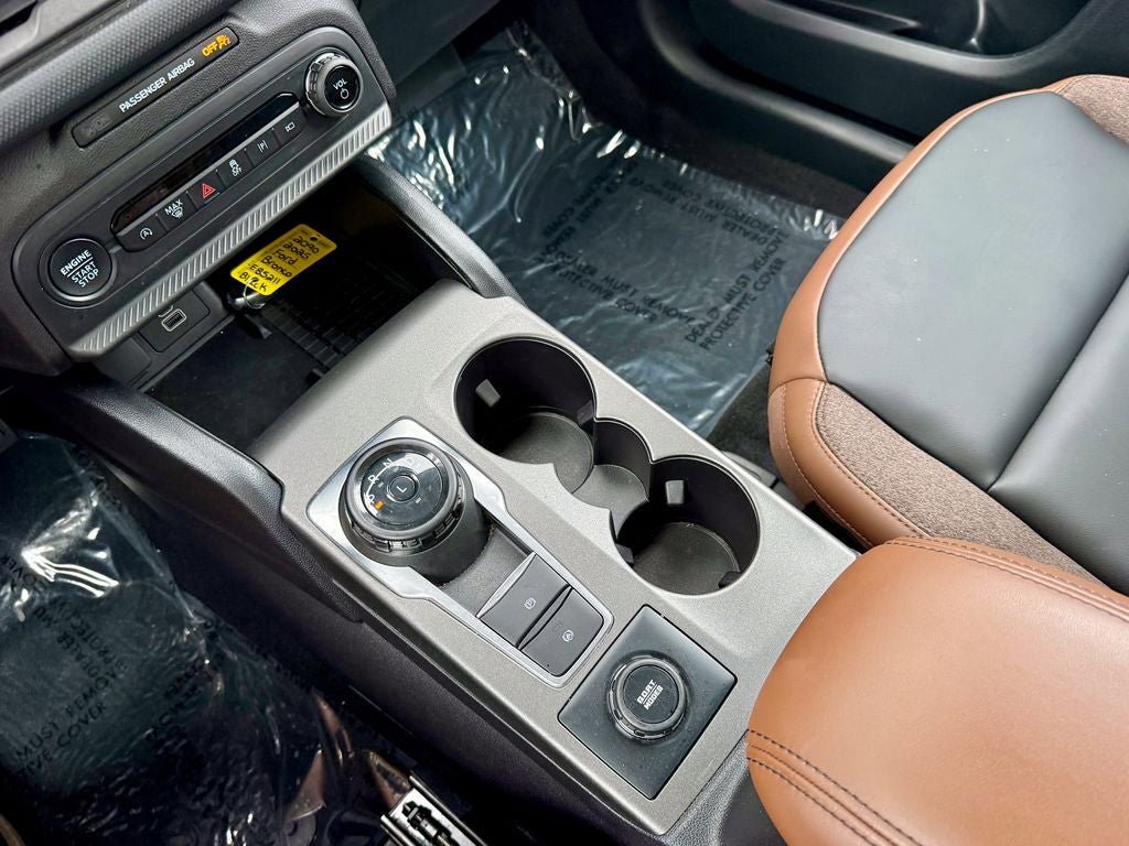Certified 2025 Ford Bronco Sport Outer Banks w/ Outer Banks Tech Package+ AWD/4WD image 23