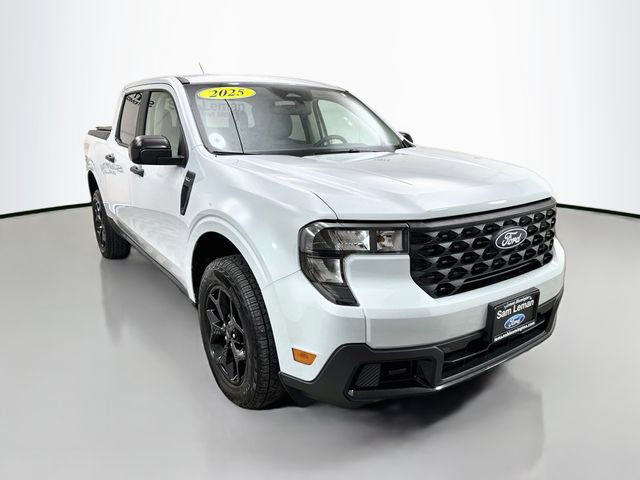 Certified 2025 Ford Maverick XLT w/ XLT Luxury Package AWD/4WD image 1