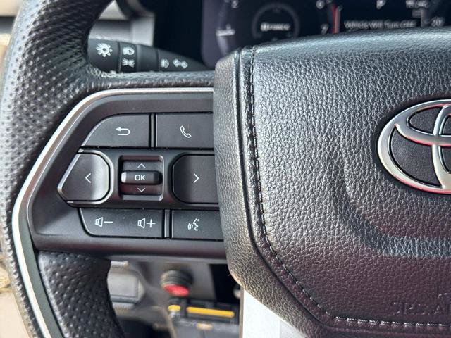 Used 2024 Toyota Tacoma TRD Sport AWD/4WD image 21