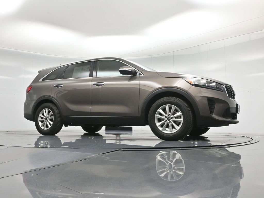 Used 2019 Kia Sorento LX image 6