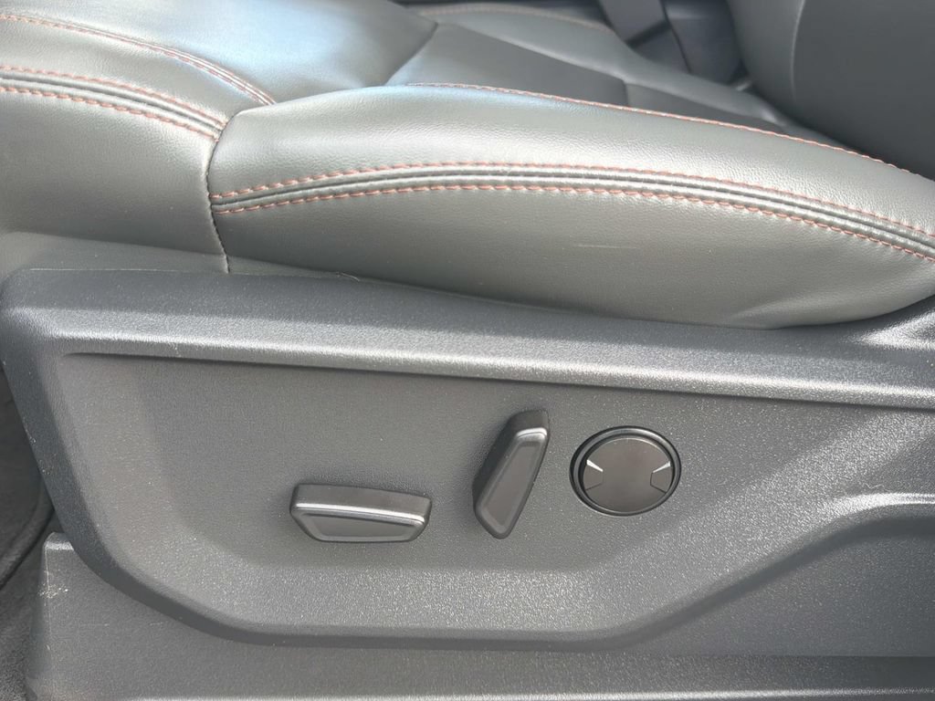 Certified 2025 Ford Expedition Active AWD/4WD image 14