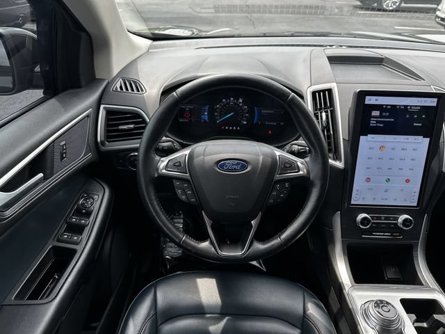 Certified 2022 Ford Edge SEL w/ Sport Appearance Package AWD/4WD image 14