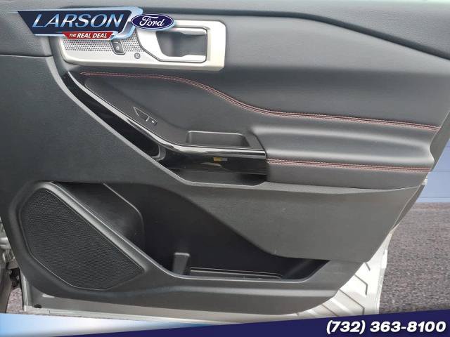 Certified 2023 Ford Explorer ST-Line w/ Class IV Trailer Tow Package AWD/4WD image 9